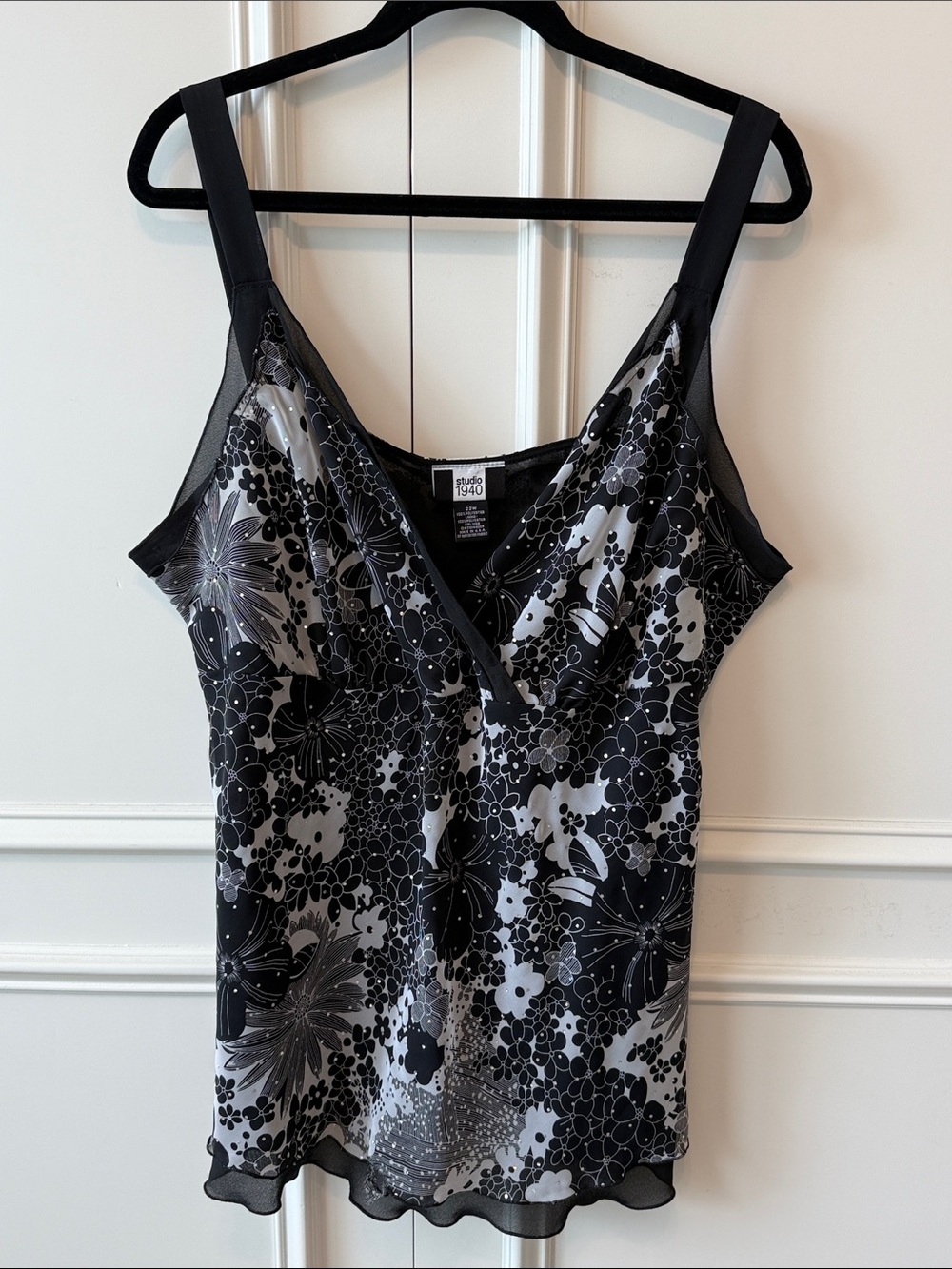 Studio 1940 Black and Gray Floral V-Neck Camisole